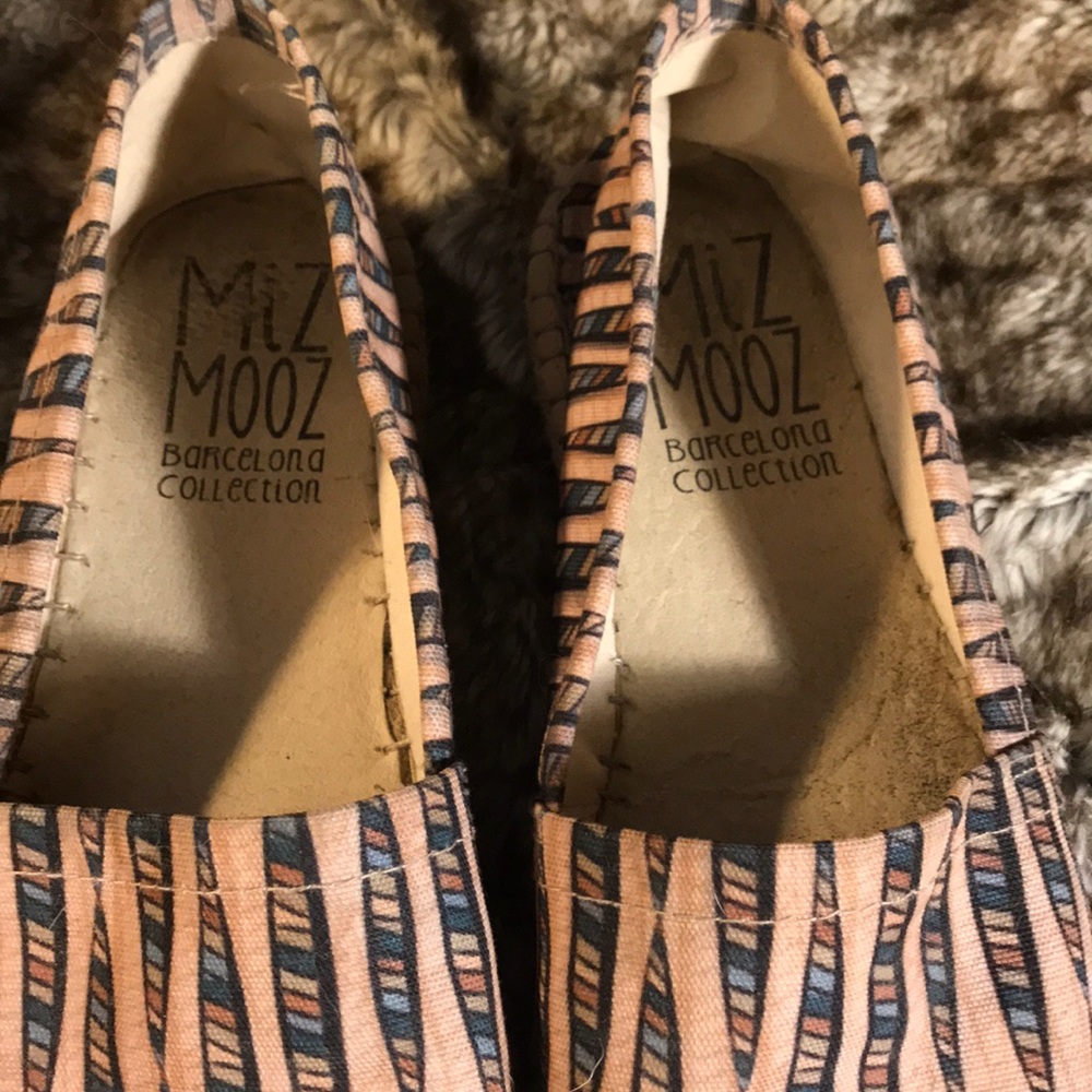 Nordstrom Miz Mooz Barcelona Collection patterned espadrille flats - Picture 5 of 7